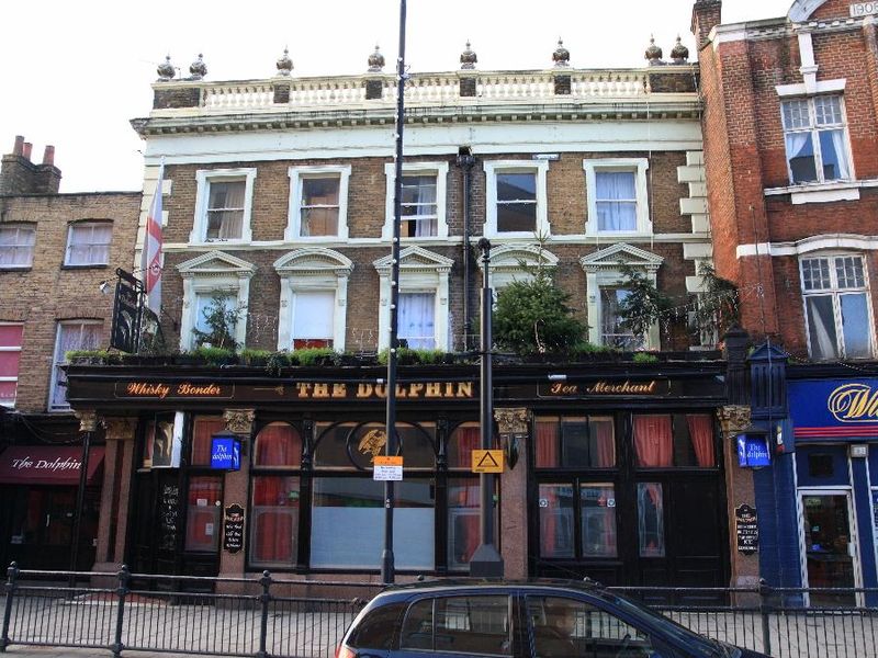 Dolphin London E8 taken 2011 Jan 18.. (Pub, External). Published on 18-04-2019