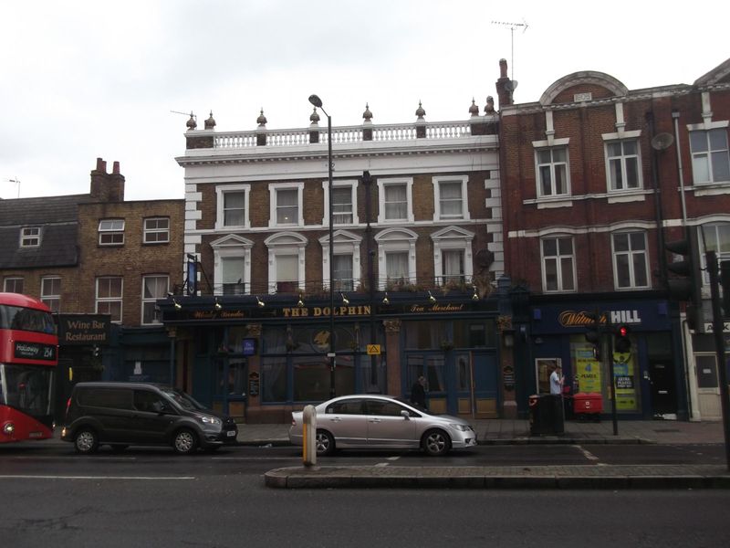 Dolphin London E8 taken 2019-04-24.. (Pub, External). Published on 20-02-2020