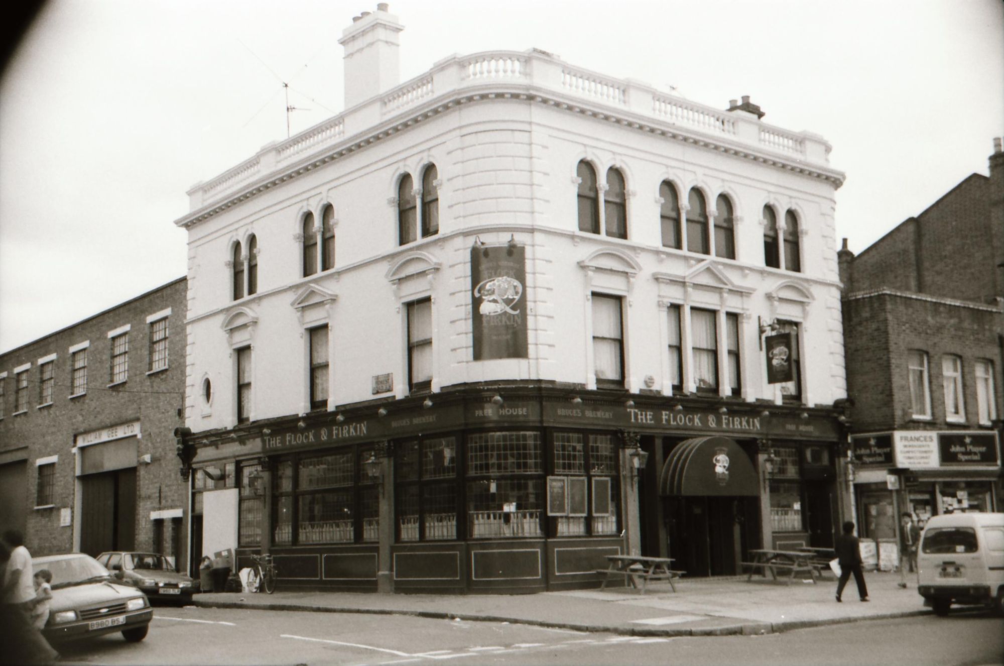 Flock & Firkin London E8 taken in Aug 1989.. (Pub, External). Published on 21-06-2018