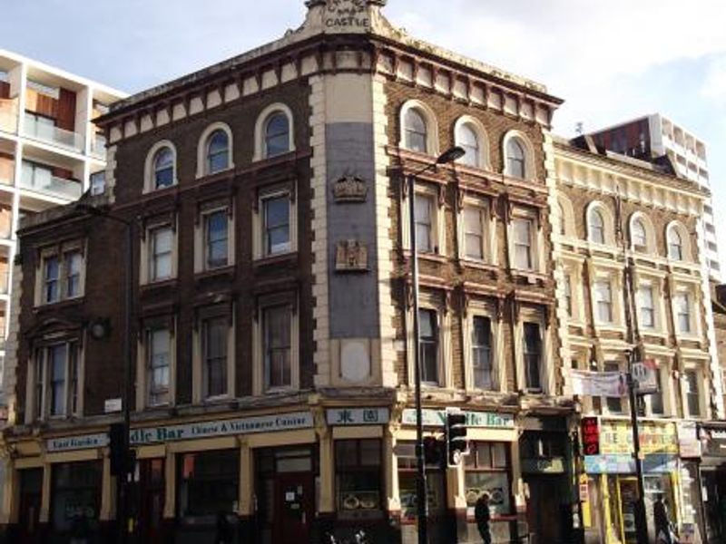 Crown & Castle London E8 taken Jan 2014. (Pub, External, Key). Published on 22-01-2014