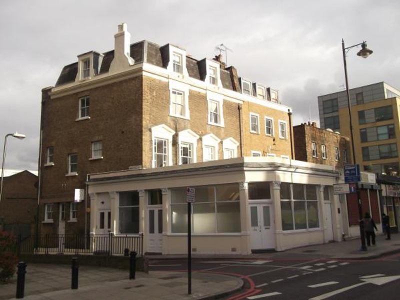 Nolans London E8 taken April 2015. (Pub, External, Key). Published on 04-05-2015