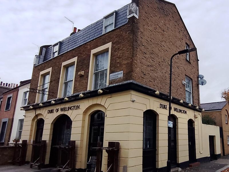 Taken 28 October 2025. (Pub, External, Key). Published on 29-10-2025