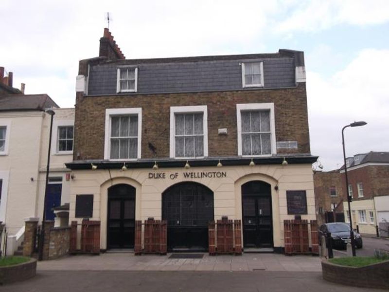 Duke of Wellington  London E8 taken Feb 2016. (Pub, External). Published on 07-04-2016 