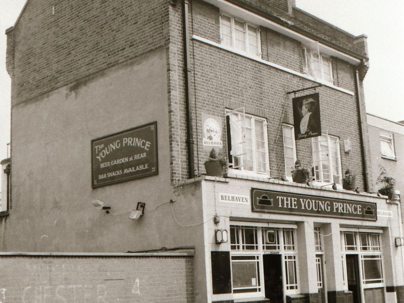 Young Prince London E8 taken in July 1989.. (Pub, External, Key). Published on 21-06-2018 