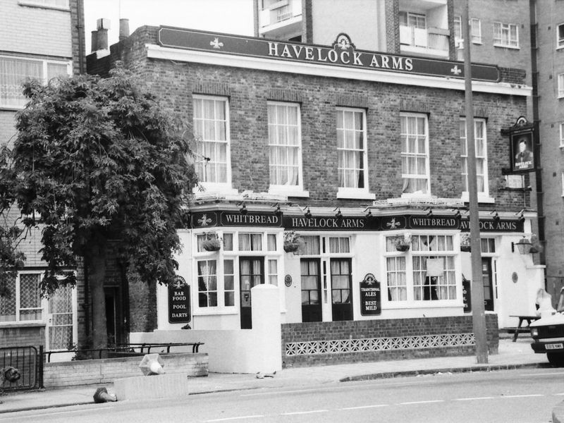 Havelock Arms London E8 taken 2 July 1989. (Pub, External, Key). Published on 21-06-2018