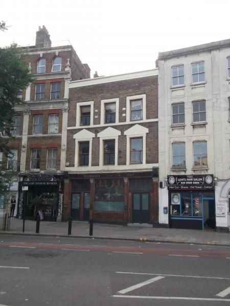Rose & Crown London E8 takn May 2015. (Pub). Published on 28-04-2016
