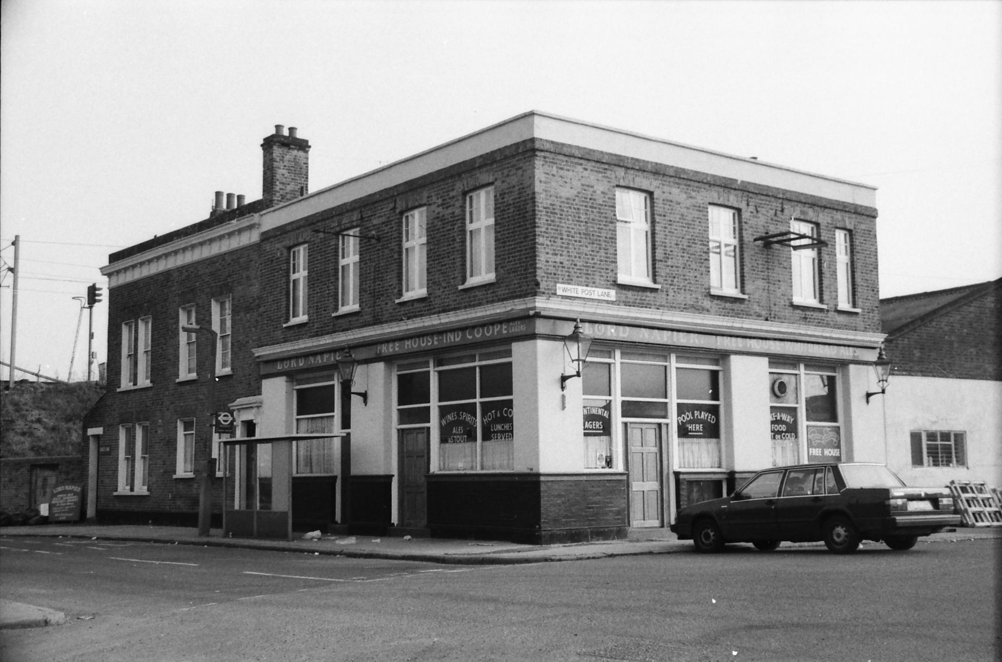 Lord Napier London E9 taken 1 April 1989.. (Pub, External, Key). Published on 08-09-2018