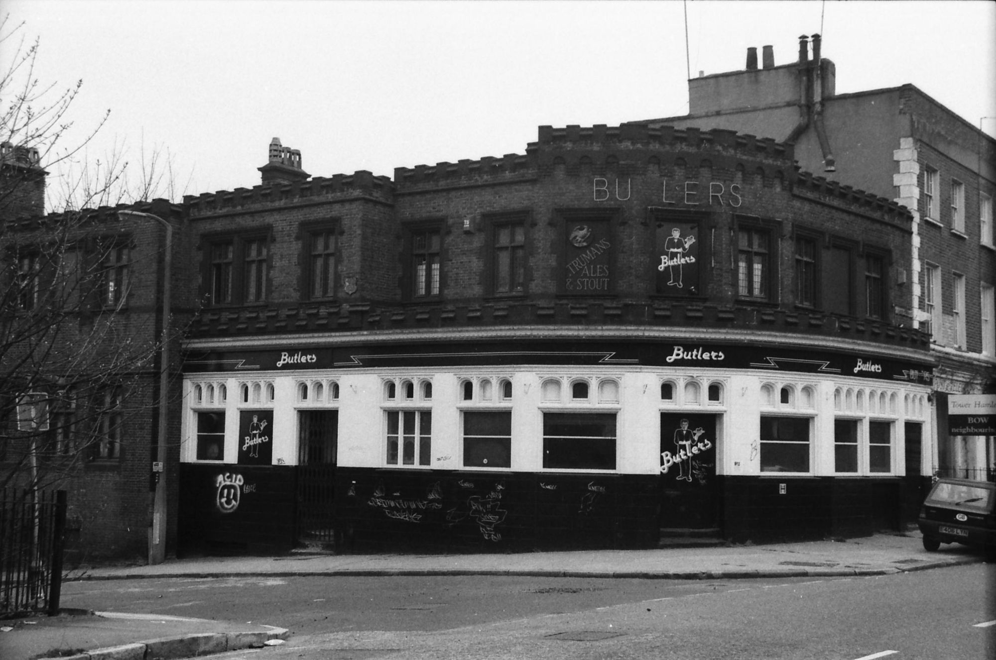 E9-Butlers taken 1 April 1989.. (Pub, External, Key). Published on 08-09-2018