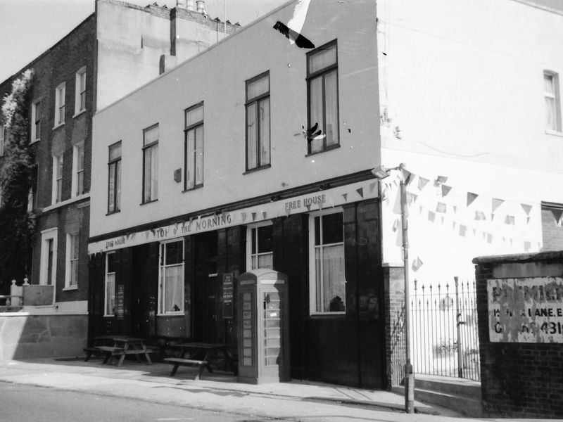 Top O' The Morning London E9 taken in 1987.. (Pub, External, Key). Published on 08-09-2018
