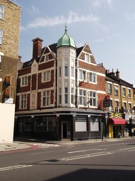 PloughLondon E9 taken Aug 2013. (Pub, External). Published on 03-12-2013