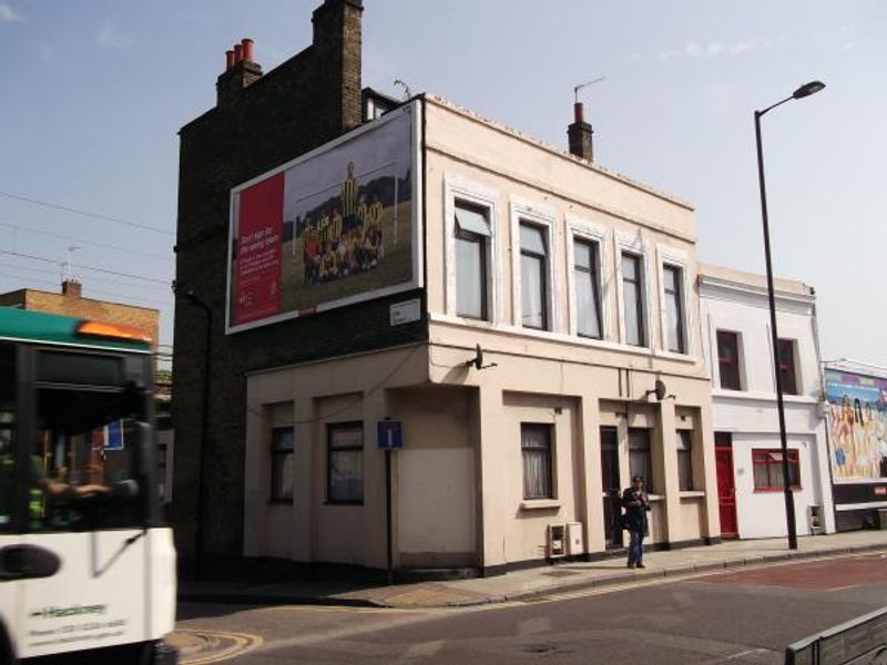 Lord Nelson London E9 taken Aug 2013. (Pub, External, Key). Published on 03-12-2013