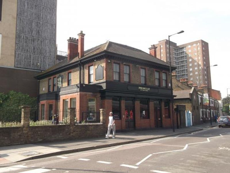 Duke of Wellington London E9 taken Aug 2013. (Pub, External, Key). Published on 03-12-2013