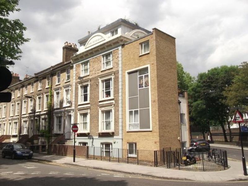 Duke of Devonshire (site of) London E9 taken June 2015. (Pub, External). Published on 13-08-2015