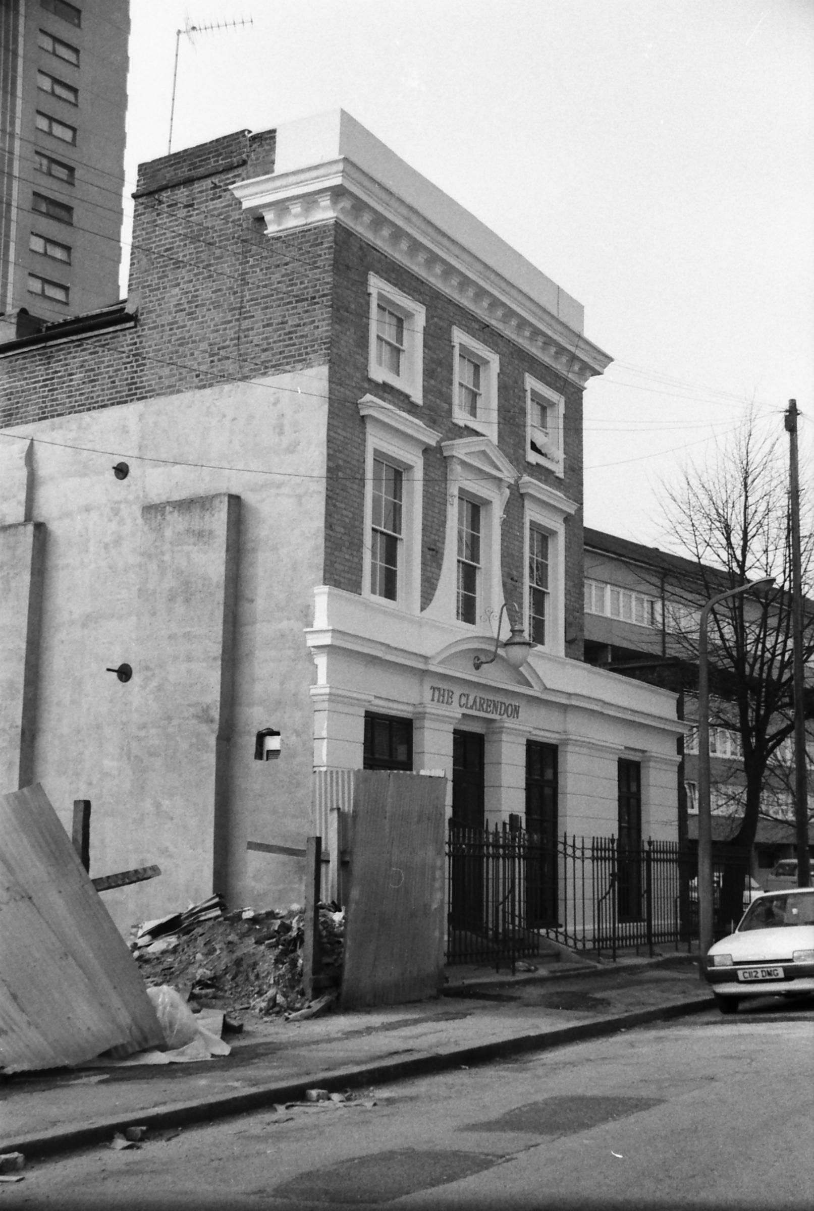 Clarendon London E9 taken 1 April 1989.. (Pub, External). Published on 08-09-2018