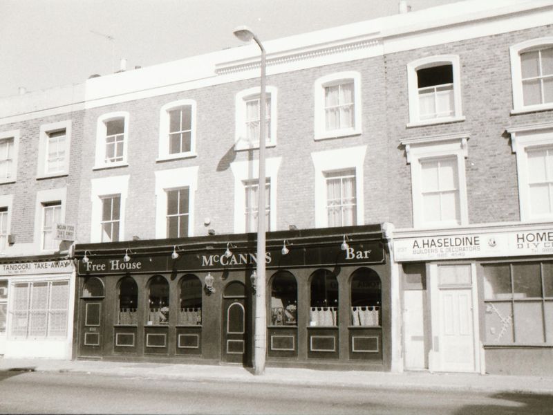 McCanns London E9 taken between Aug 1989.. (Pub, External). Published on 08-09-2018 
