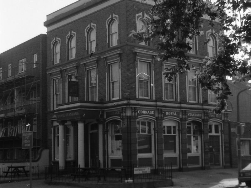 Royal Standard London E9 taken in Sept 1988.. (Pub, External). Published on 08-09-2018