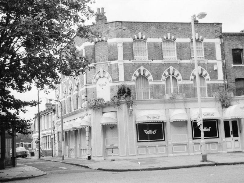 Follies London E9 taken in 1987.. (Pub, External). Published on 08-09-2018