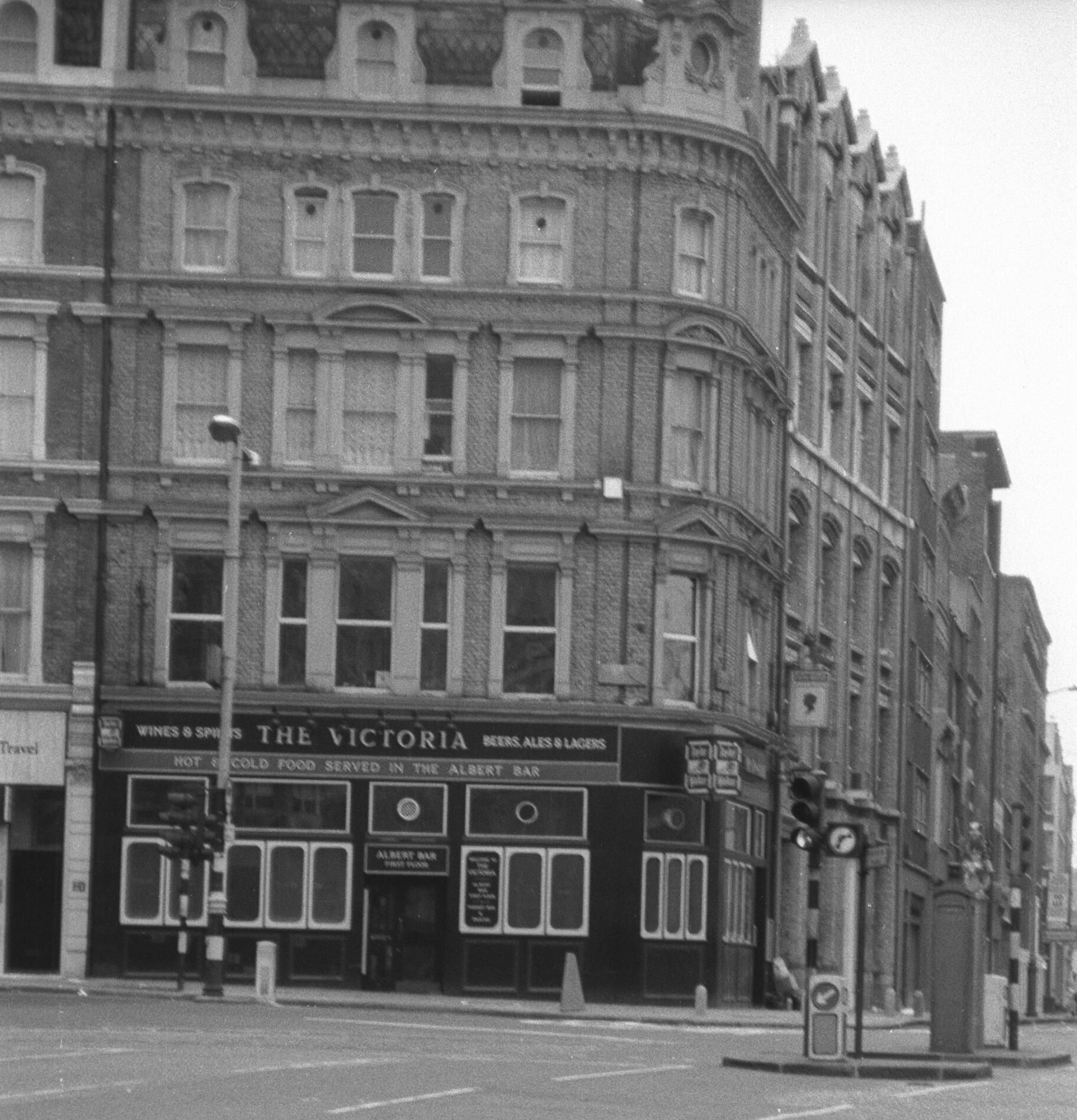 Victoria London EC1 taken July 1985.. (Pub, External, Key). Published on 07-02-2019