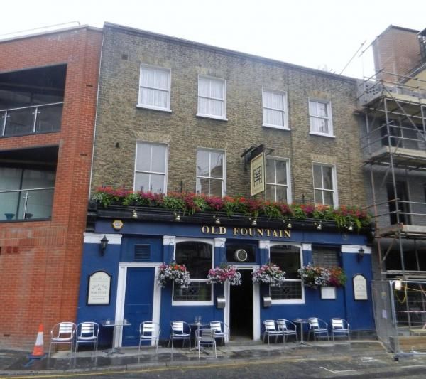 Old Fountain London EC1. (Pub, External). Published on 25-11-2013