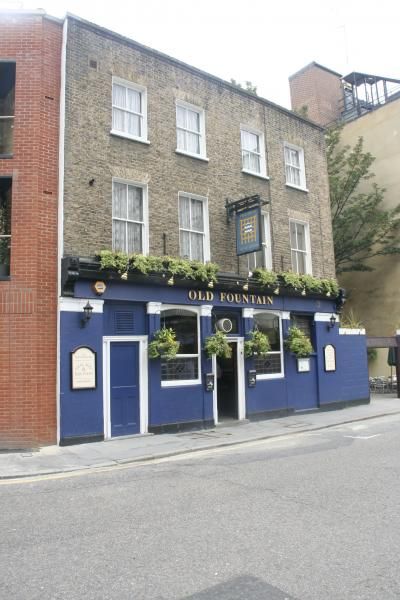 Old Fountain London EC1. (Pub, External). Published on 25-11-2013