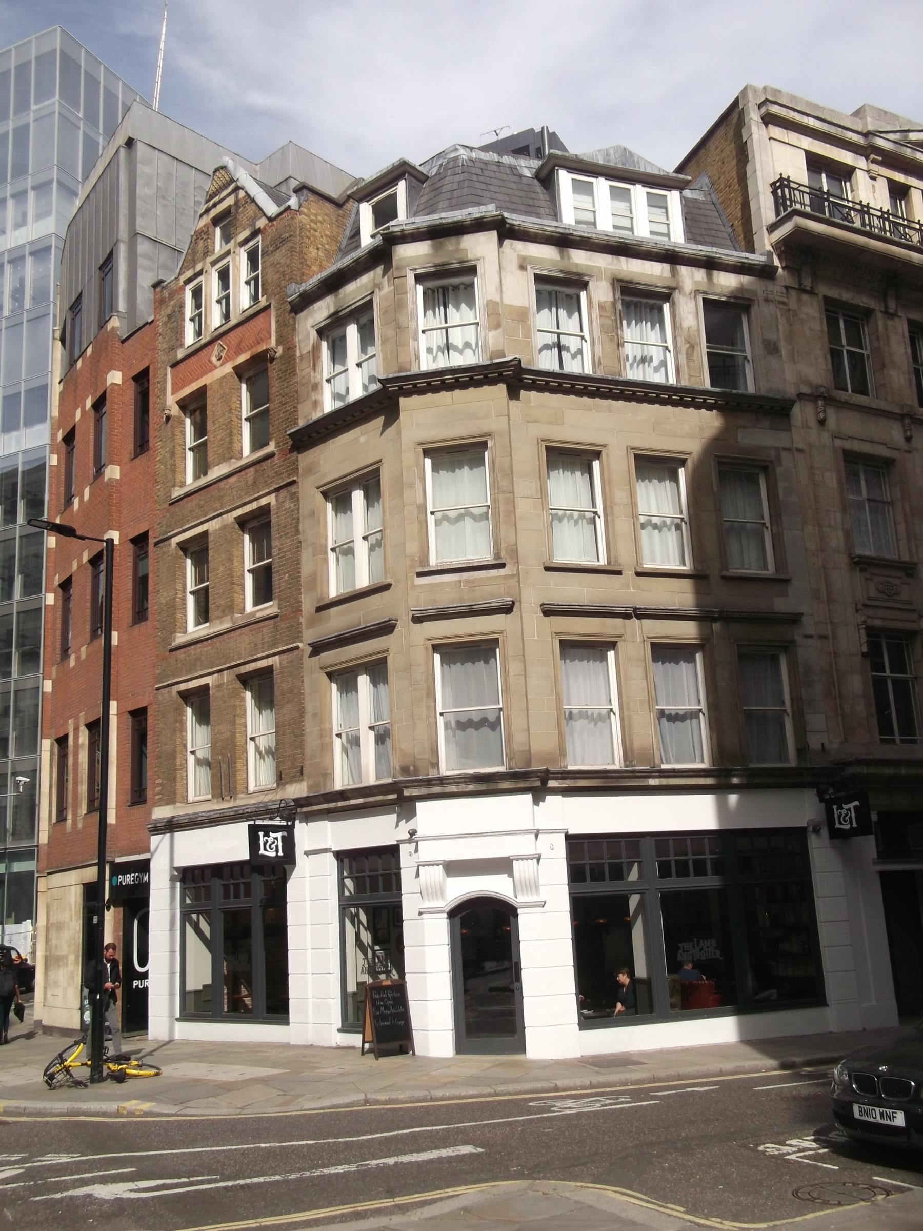 EC1-Lamb&Trotter1-taken 18-9-2018. (Pub, External). Published on 08-10-2018