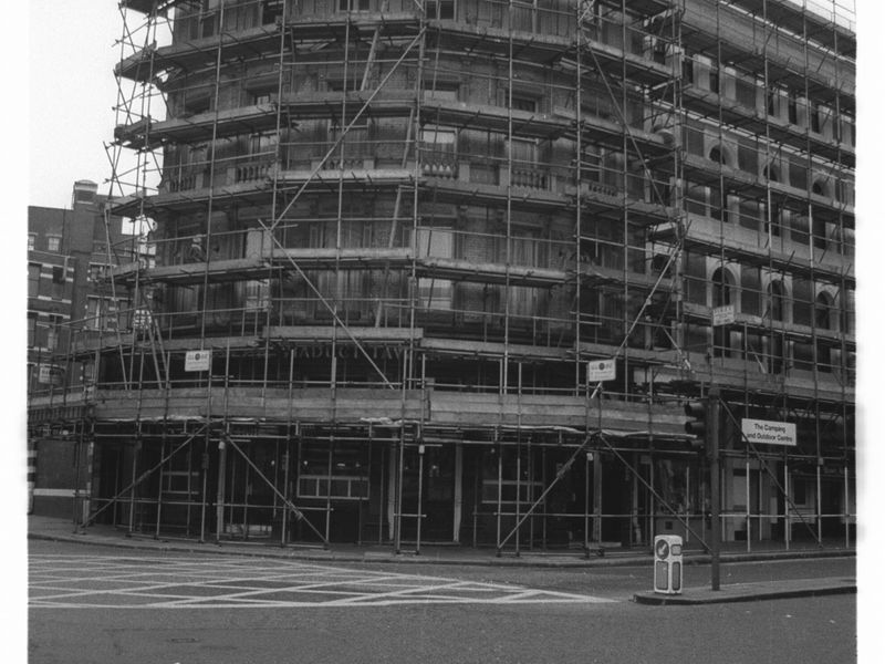 Viaduct Tavern London EC1 taken July 1985.. (Pub, External). Published on 14-01-2019