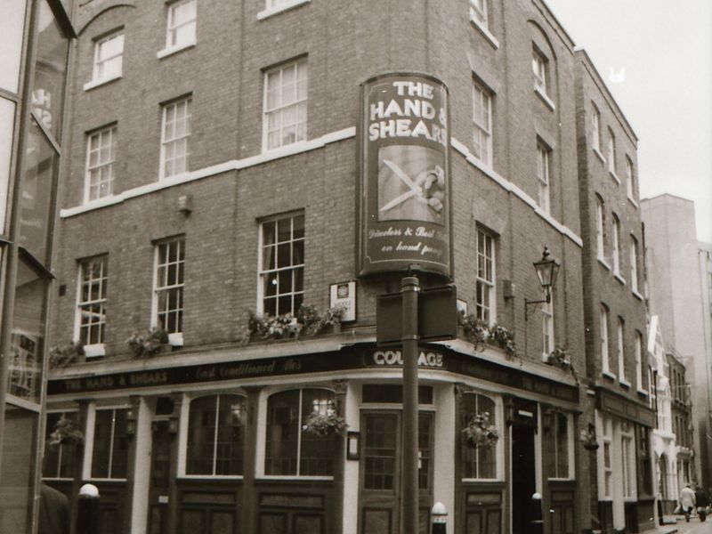 Hand & Shears London EC1 Taken April 1994.. (Pub, External). Published on 14-01-2019