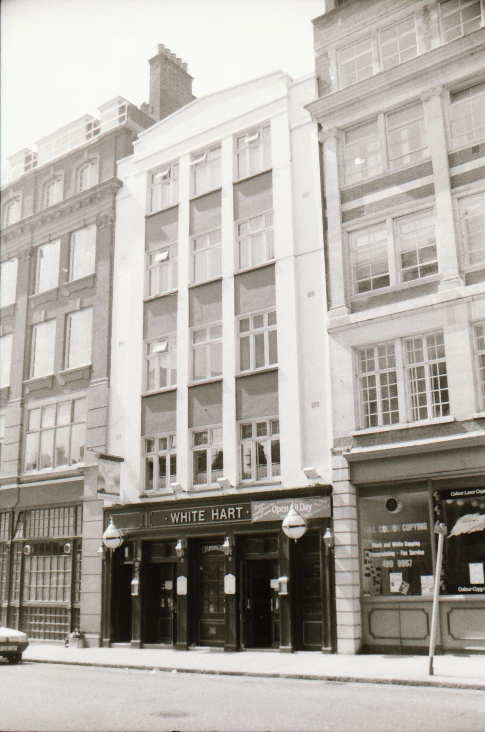 White Hart London EC1 taken Aug 1989.. (Pub, External, Key). Published on 14-01-2019