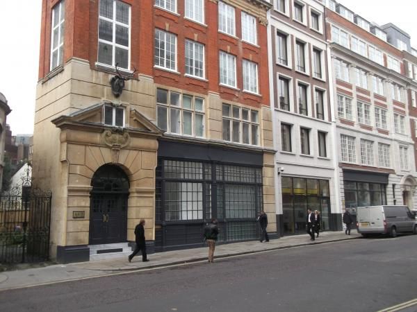 White Hart London EC1 taken Nov 2014. (Pub, External). Published on 28-01-2015