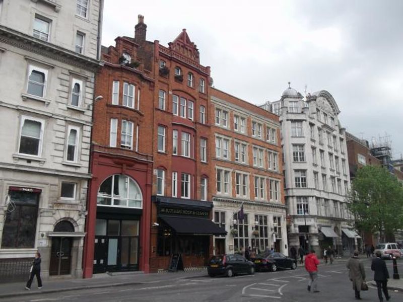 Butchers Hook & Cleaver London EC1 taken April 2014. (Pub, External). Published on 19-05-2014