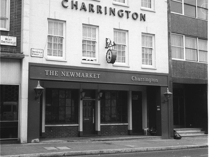 Newmarket London EC1 taken July 1985.. (Pub, External). Published on 14-01-2019