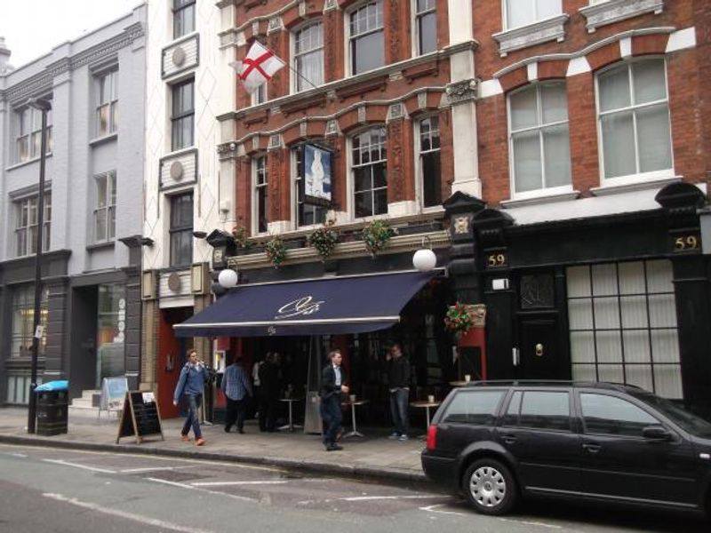 White Bear London EC1 taken May 2014. (Pub, External). Published on 20-05-2014