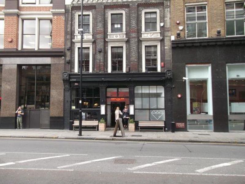Dust London EC1 taken Aug 2015. (Pub, External). Published on 13-08-2015 