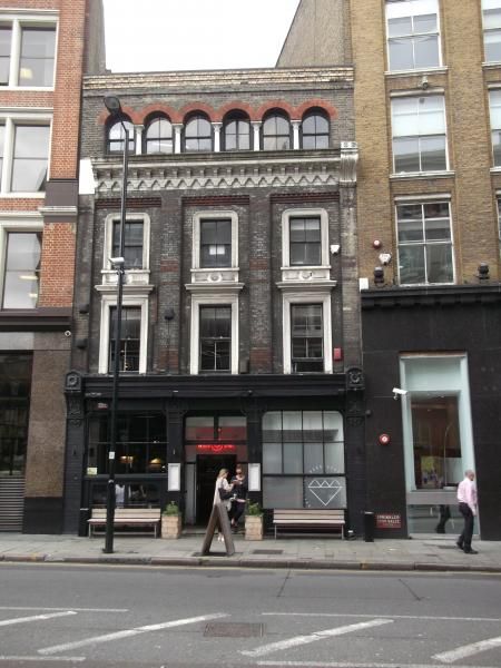 Dust London EC1 taken Aug 2015. (Pub, External). Published on 13-08-2015