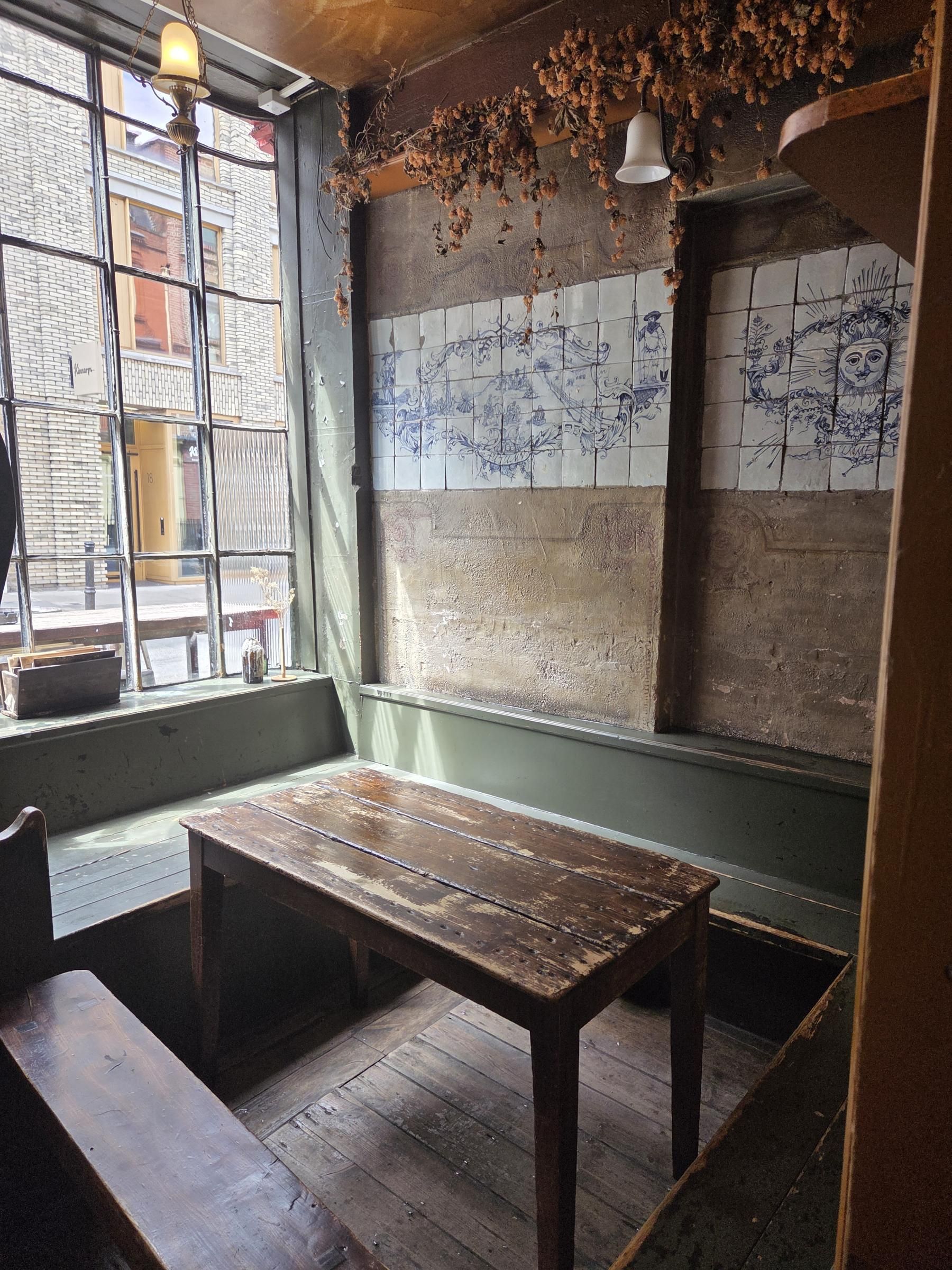 Holy Tavern London EC1M 20260814. (Pub, Bar). Published on 20-08-2026