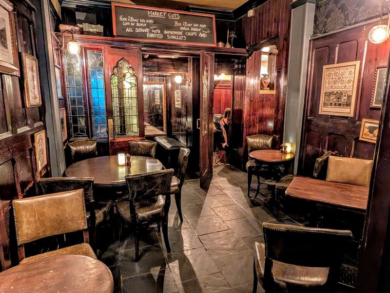 Fox & Anchor London EC1M 20260809. (Pub, Bar). Published on 20-08-2026