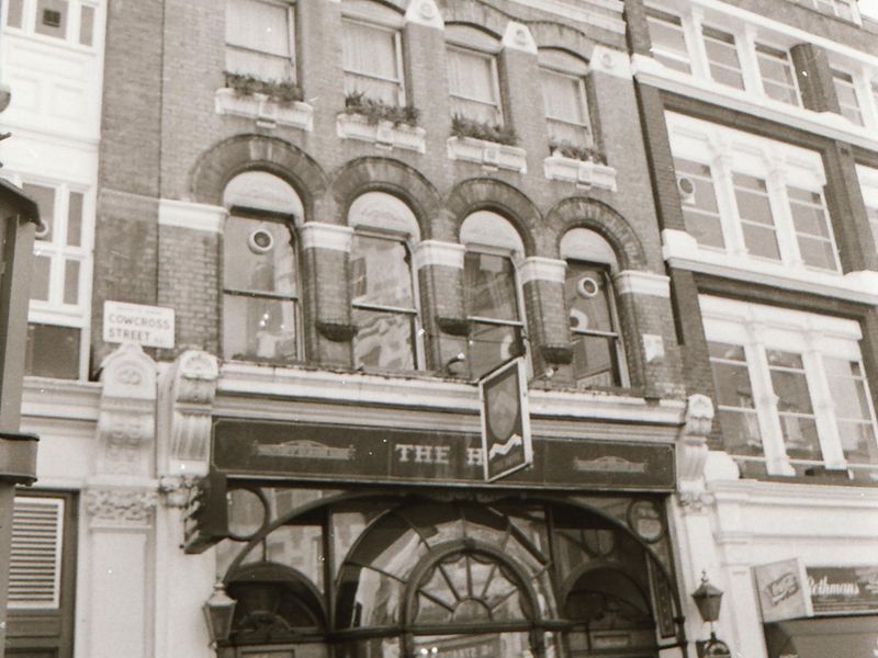 Hope London EC1 taken in April 1994.. (Pub, External). Published on 07-02-2019 