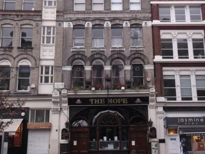 Hope  London EC1 taken Nov 2015. (Pub, External). Published on 06-12-2015 