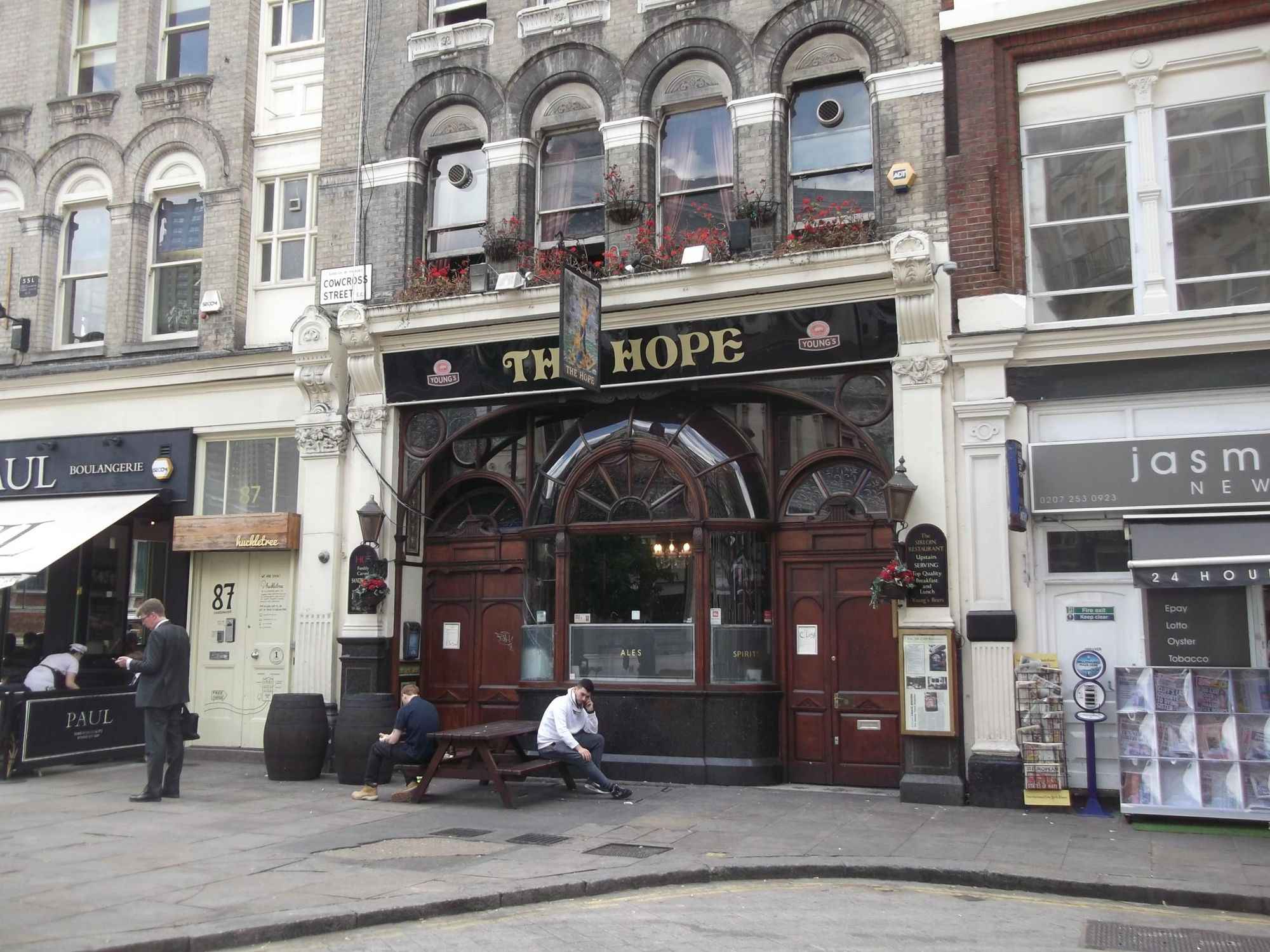 Hope London EC1 taken Aug 2016. (Pub). Published on 10-02-2017