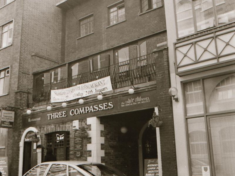 Three Compasses London EC1 taken April 1994.. (Pub, External). Published on 07-02-2019