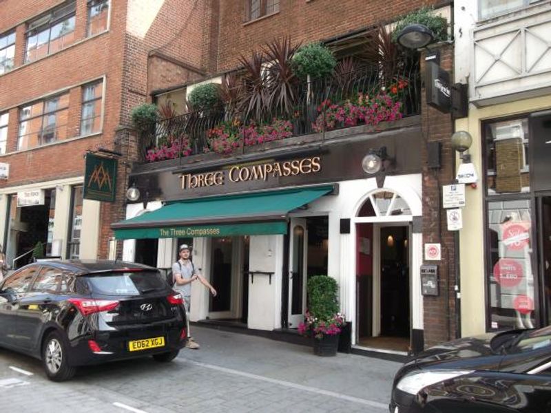 Three Compasses, London EC1.. (Pub, External). Published on 26-07-2013