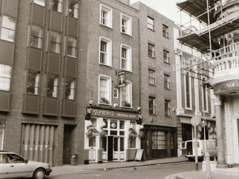 Smithfield Tavern London EC1 taken April 1994.. (Pub, External). Published on 07-02-2019