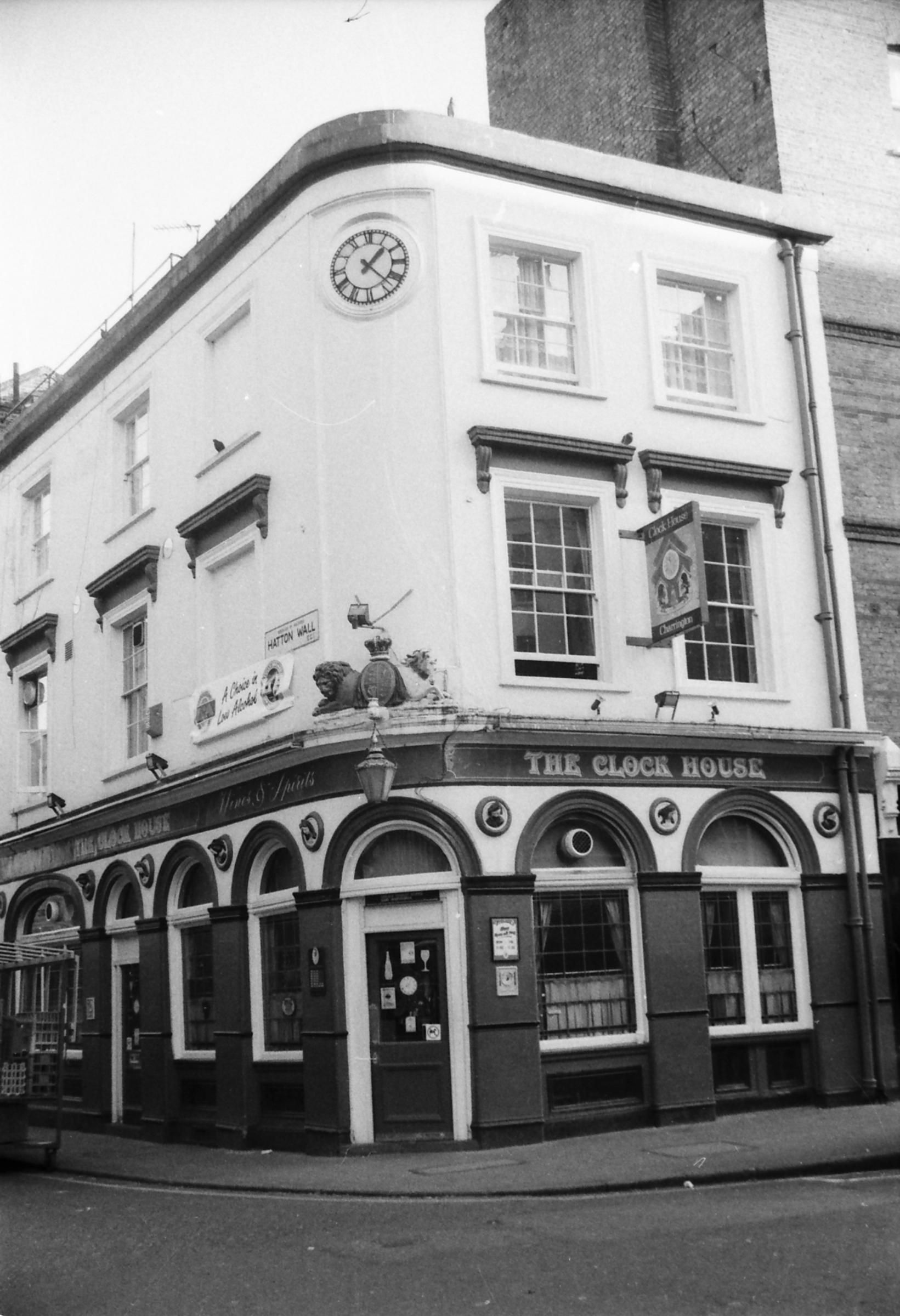 Clock House London EC1 taken 10 Dec 1988.. (Pub, External). Published on 07-02-2019