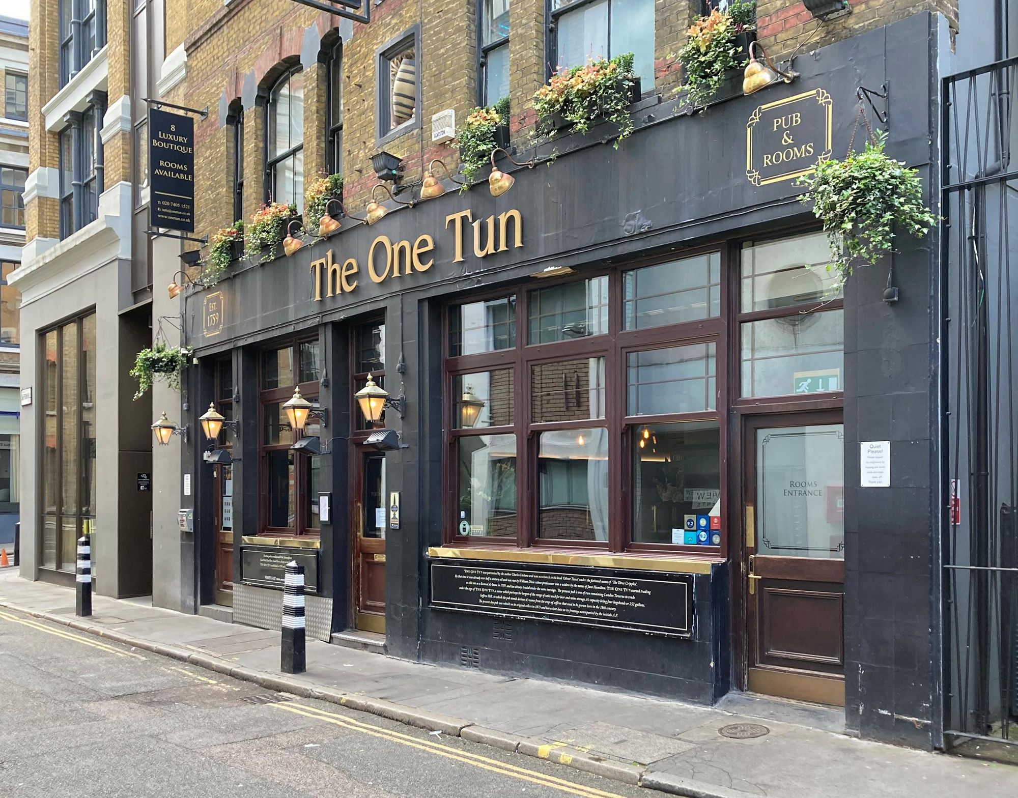 One Tun London EC1N 20260412. (Pub, External, Key). Published on 28-04-2026