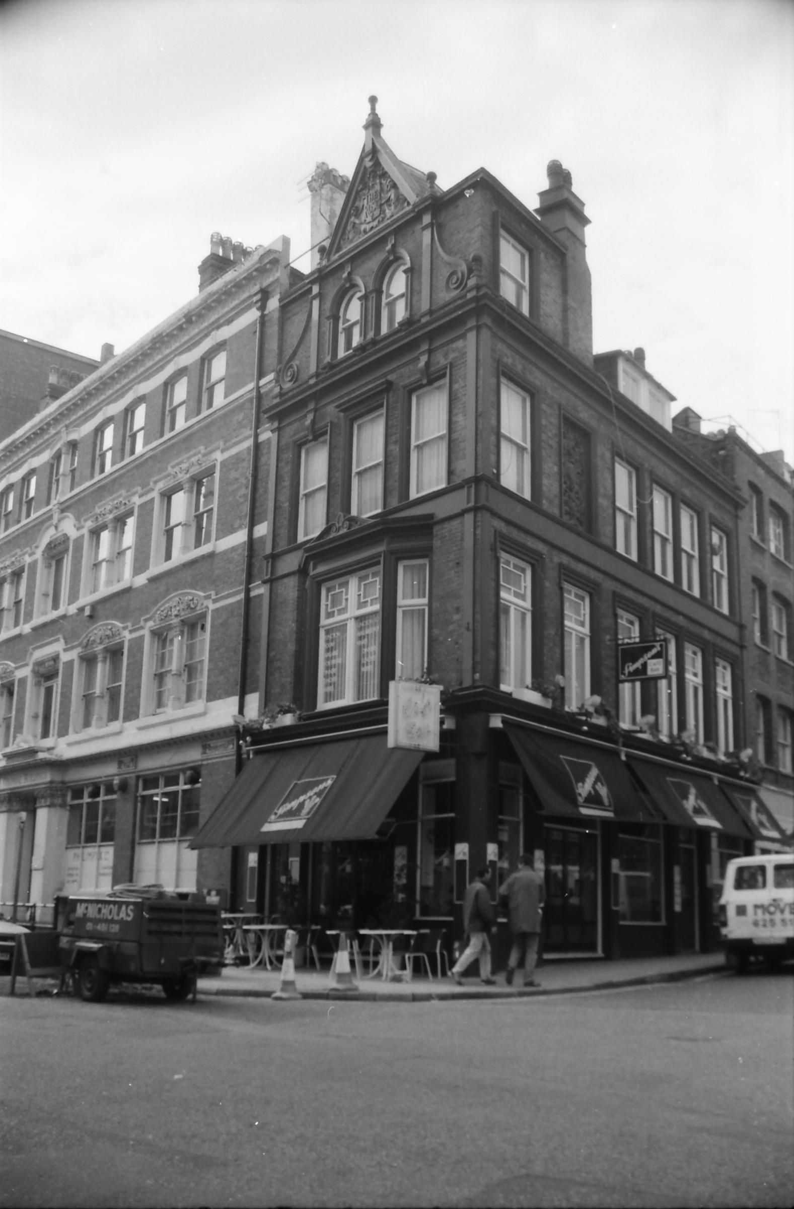 Rose London EC1 taken Oct 1988.. (Pub, External). Published on 07-02-2019