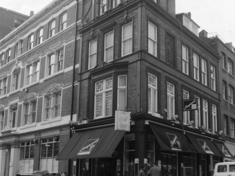 Rose London EC1 taken Oct 1988.. (Pub, External). Published on 07-02-2019 
