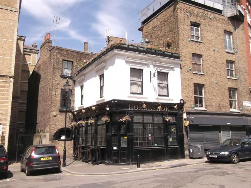 Horseshoe London EC1 taken Aug 2015. (Pub, External). Published on 13-08-2015 