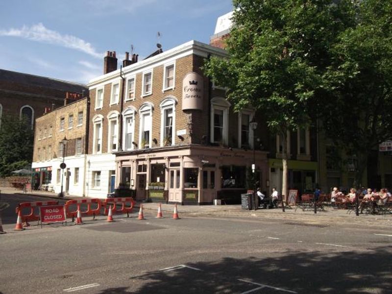 Crown Tavern London EC1 taken July 2013. (Pub, External, Key). Published on 24-11-2013