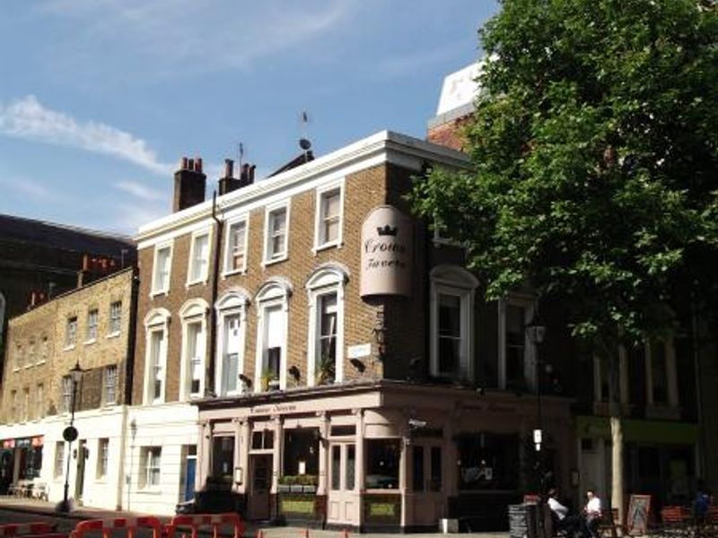 Crown Tavern London EC1 taken July 2013. (Pub, External). Published on 24-11-2013 