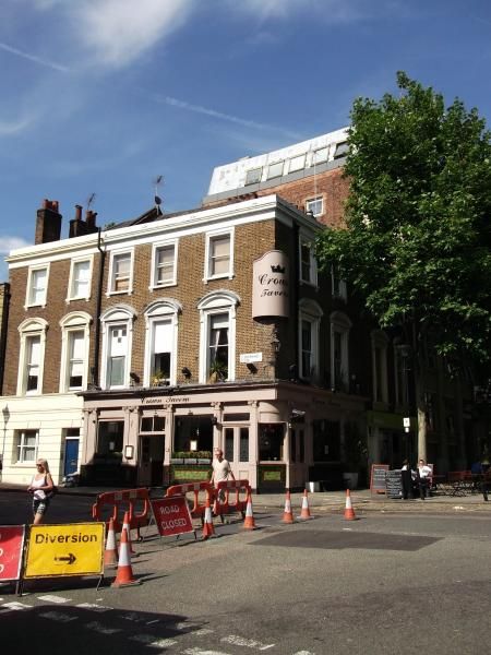 Crown Tavern London EC1 taken July 2013. (Pub, External). Published on 24-11-2013